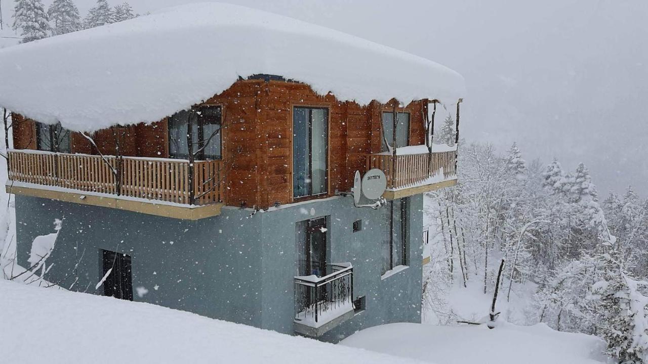 Hotel Khulo Lnn Екстер'єр фото