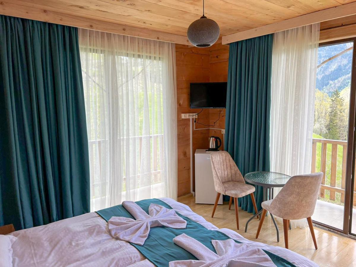 Hotel Khulo Lnn Екстер'єр фото